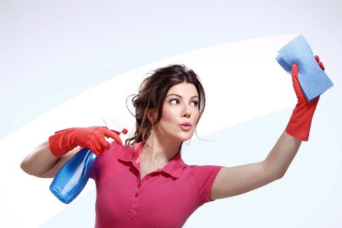 Local curtain cleaning service for residential and commercial customers in Brompton